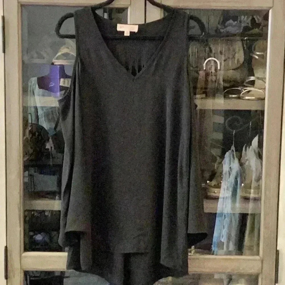 Philosophy Cold Shoulder Black Blouse - Picture 3 of 7